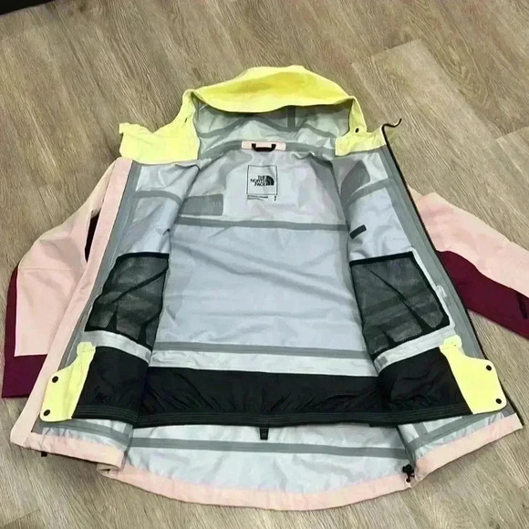 The North Face Women’s Dragline Jacket, Small - Picture 7 of 15